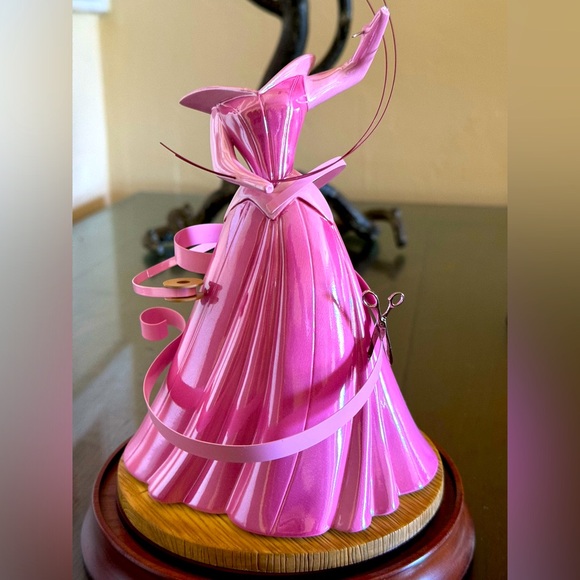 Walt Disney Classic Collection - A Dress a Princess can be proud of 👗 - Picture 2 of 15